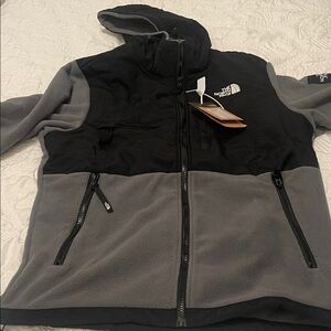 The North Face Men's Black and Gray Performance Jacket